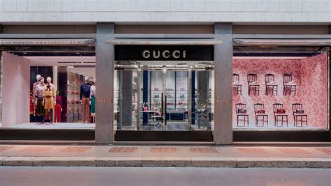 gucci location near me